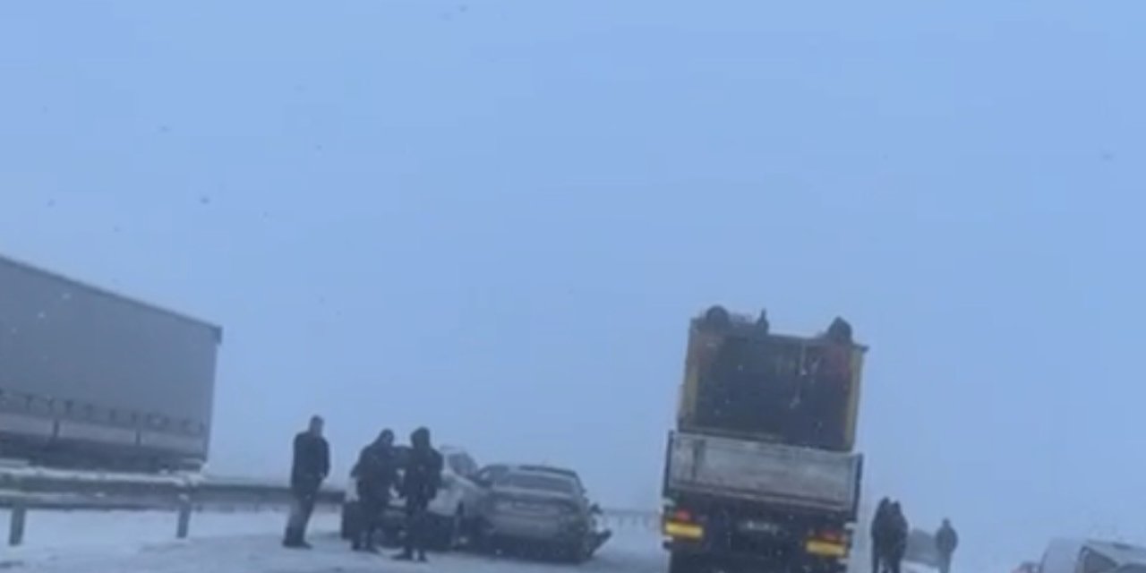 Diyarbakır-Şanlıurfa yolunda zincirleme kaza