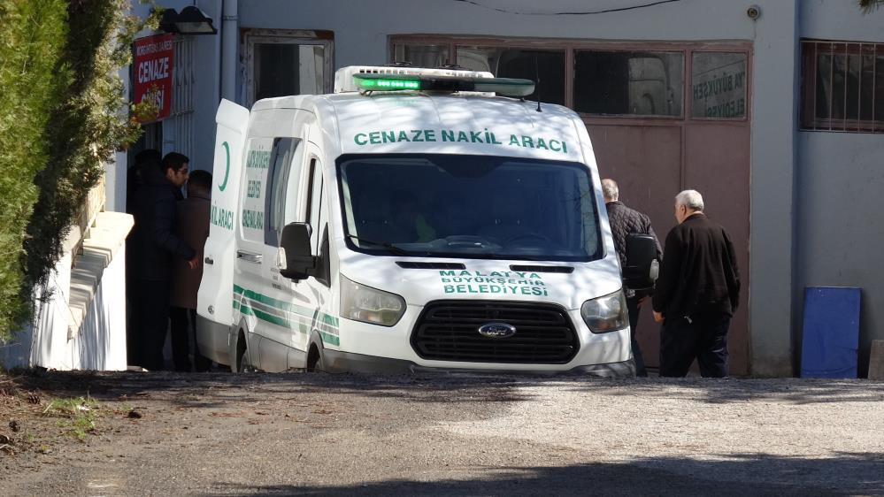 Oğlu tarafından bıçaklanan şahıs hayatını kaybetti