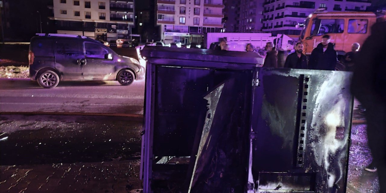 Kaçak hatlar elektrik panosunu kullanılamaz hale getirdi