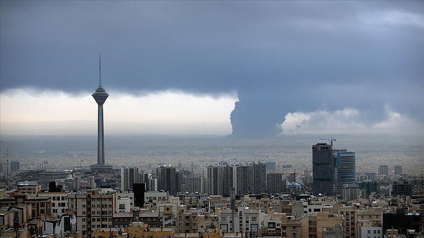 ABD, İsrail'in İran'daki petrol depolarına saldırılarından rahatsızlık duydu iddiası
