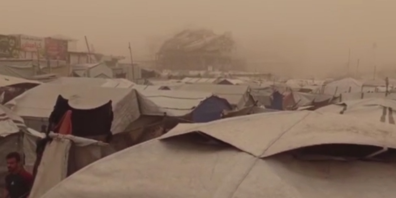 Gazze Şeridi'ni kum fırtınası vurdu