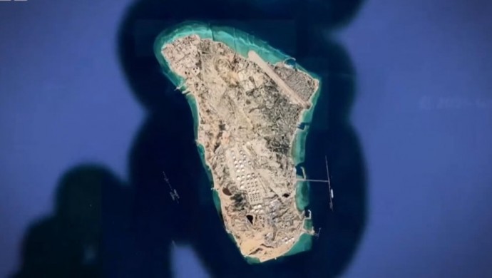 ABD, Harg Adası’na saldırdı