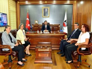 Diyarbakır Valiliği eş başkanları görmedi