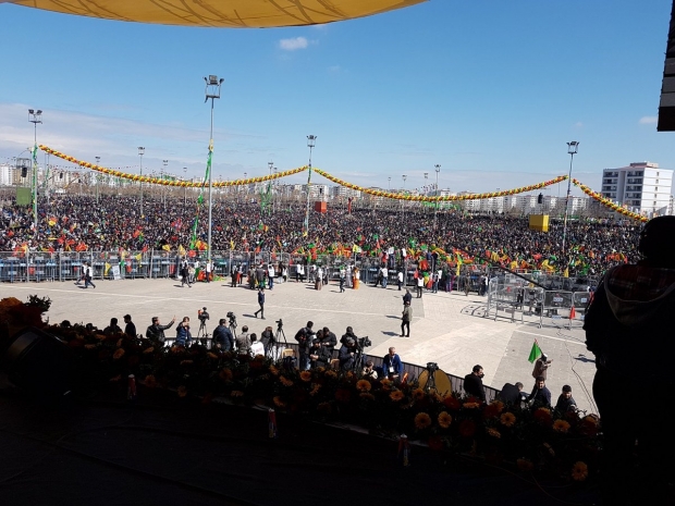 Newroz alanında basına sınırlama!