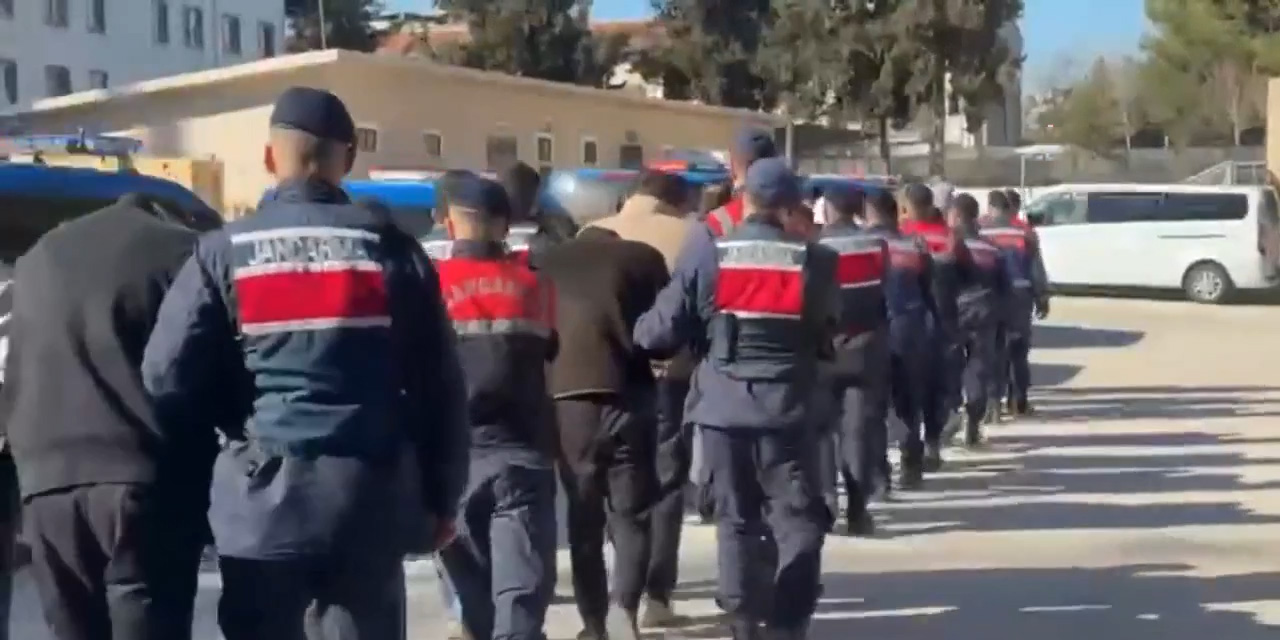 Diyarbakır ve 18 ilde dolandırıcılık ağı çökertildi: 67 tutuklama