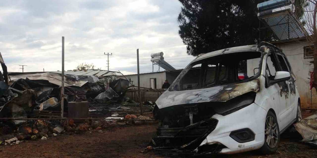 Sera işçilerinin kaldığı evde yangın: 6 ölü