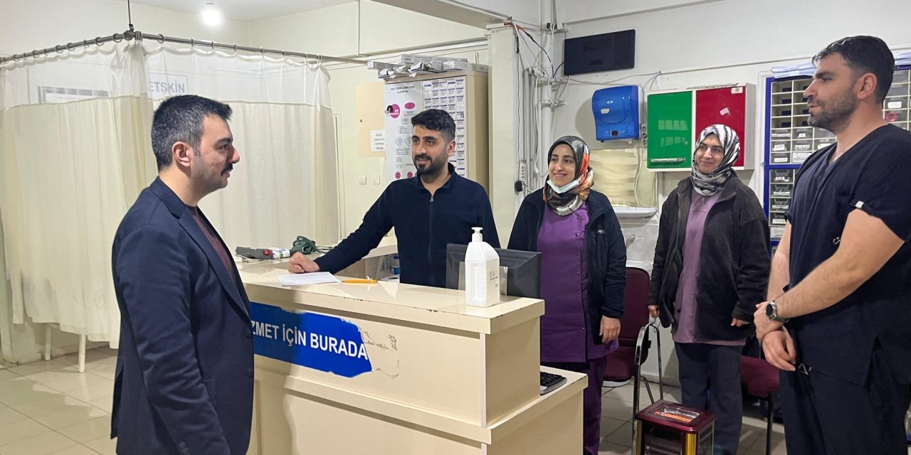 Dicle Kaymakamı Atış, vatandaşlarla bayramlaştı