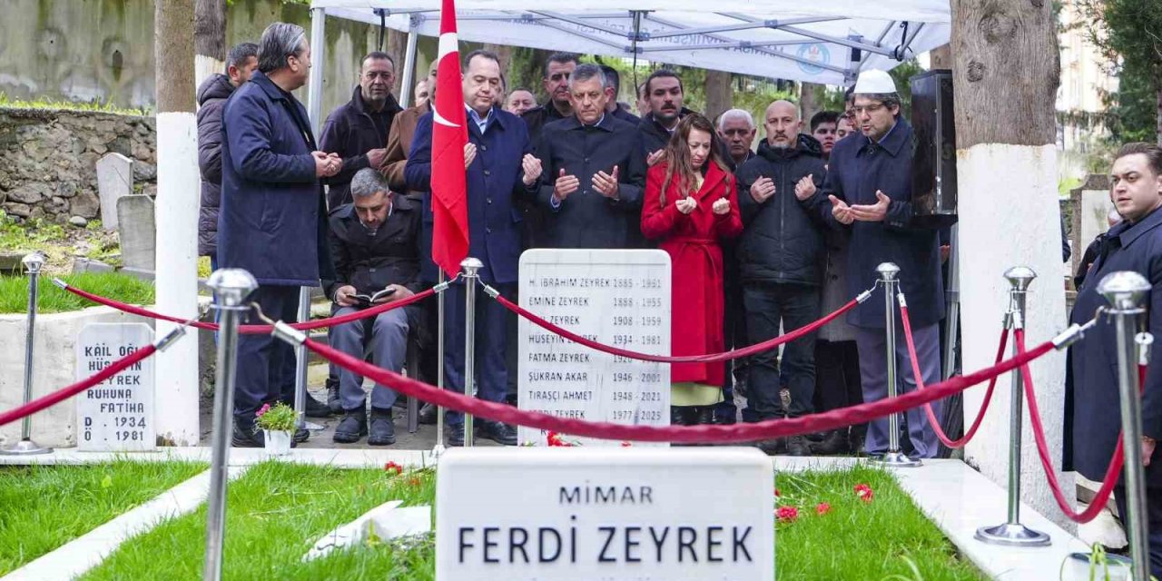 Özgür Özel, memleketinde kabir ziyaretlerinde bulundu