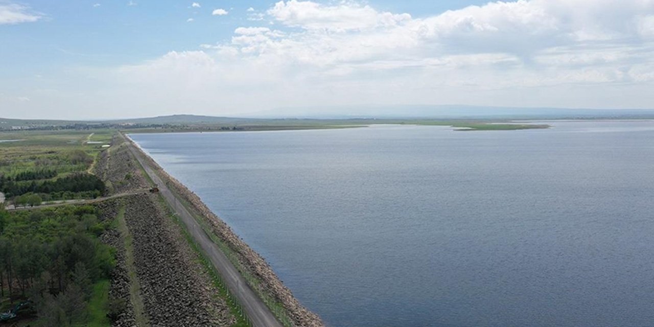Diyarbakır’da Devegeçidi Barajı’nda kontrollü su tahliyesi başladı