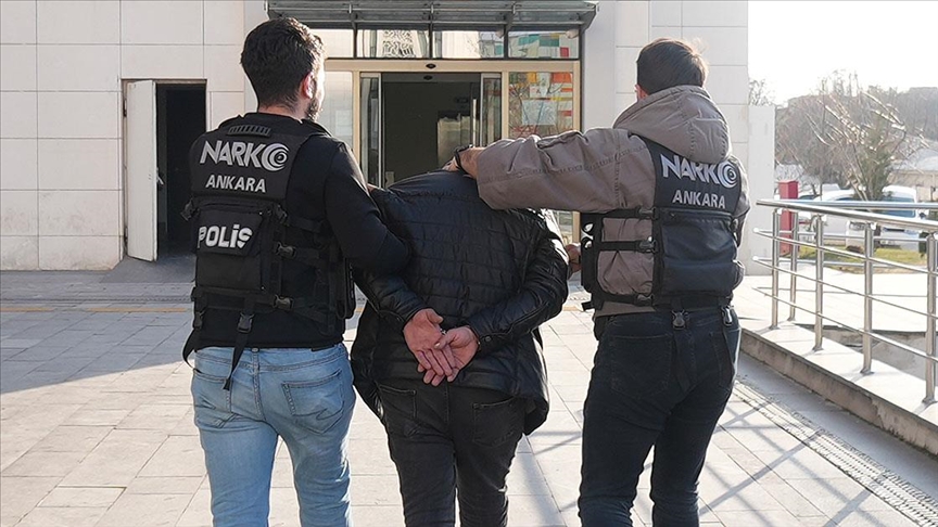 Uyuşturucu operasyonu: 60 şüpheli yakalandı