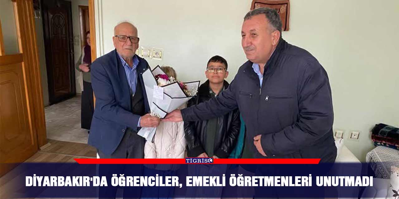 Diyarbakır'da öğrenciler, emekli öğretmenleri unutmadı