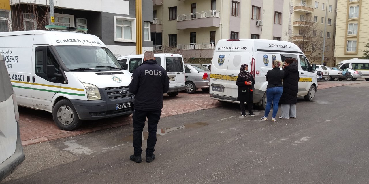 54 yaşındaki şahıs evinde ölü bulundu
