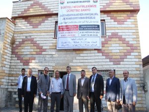 Suriyelilere bayram hamamı