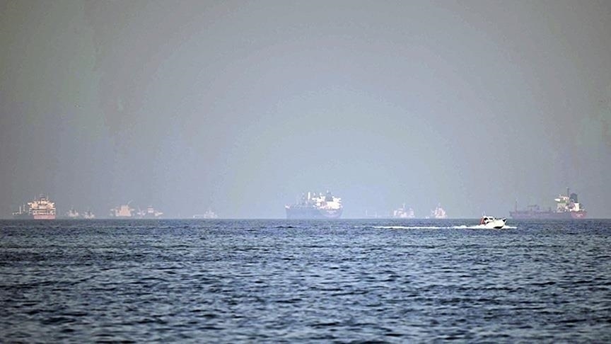 Hürmüz Boğazı’nda yaklaşık 1900 gemi mahsur