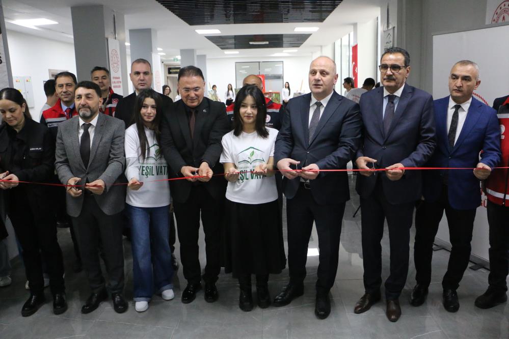 Diyarbakır’da "Gelecek, Köklerde Saklı" resim sergisi