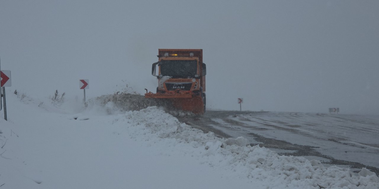 Van'da 21 yerleşim yeri kapandı