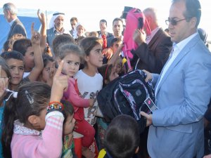 Altaç’tan öğrencilere kırtasiye yardımı