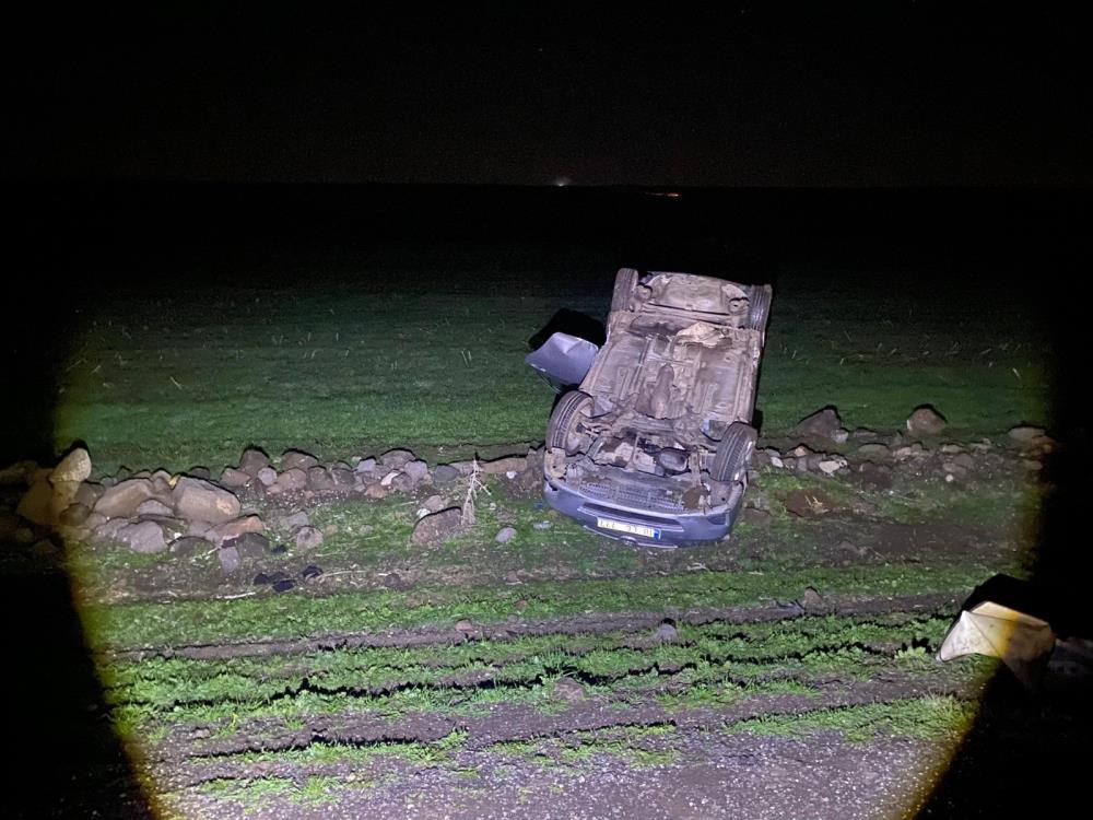 Siverek-Karacadağ yolunda: Aynı aileden 5 kişi yaralandı