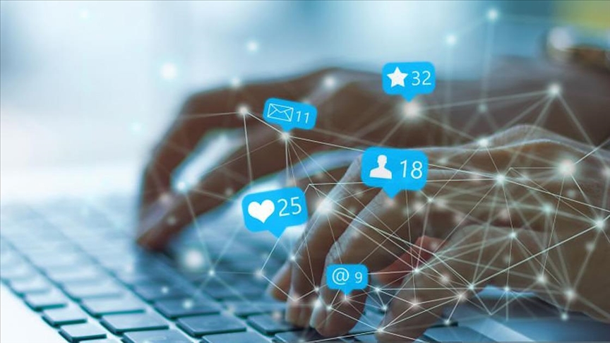 Çevrim içi medyada geçirilen haftalık süre 41 saat 37 dakikaya ulaştı