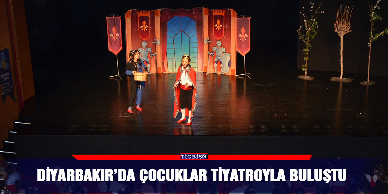 Diyarbakır’da çocuklar tiyatroyla buluştu