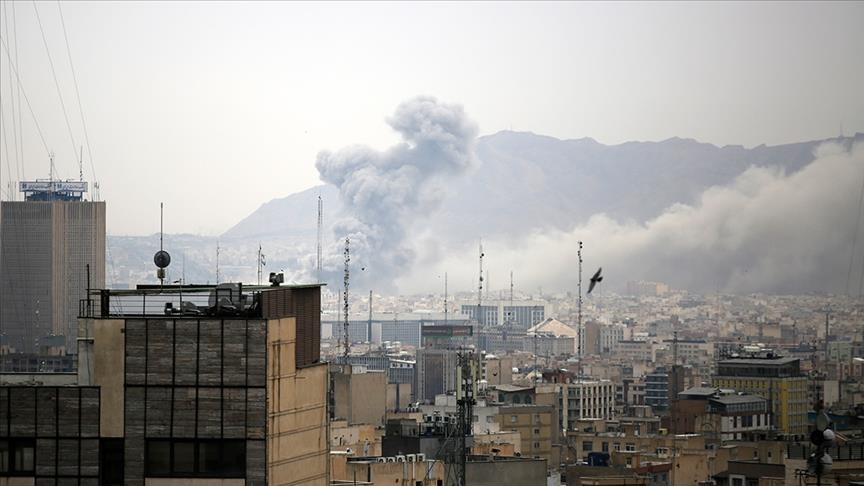 ABD-İsrail, İran’da yardım depolarını vurdu