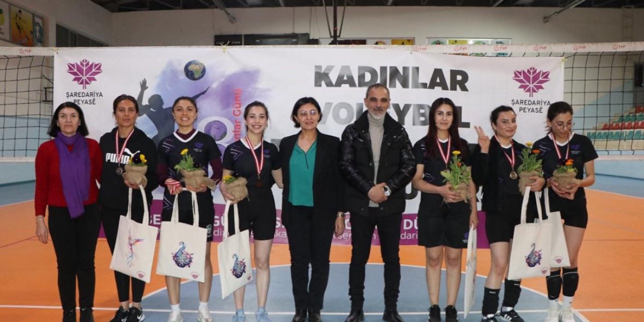 Kayapınar Belediyesi’nden Kadınlara Spor Desteği: Voleybol Turnuvası Başlıyor