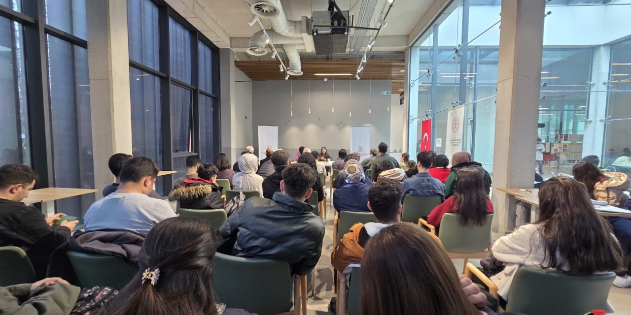 Diyarbakır'da “iyileştiren kütüphane” etkinlikleri binlerce kişiyi buluşturdu