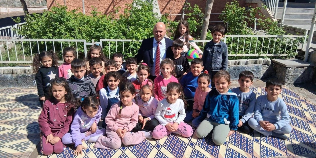 İlçe milli eğitim müdürü okullarda inceleme yaptı