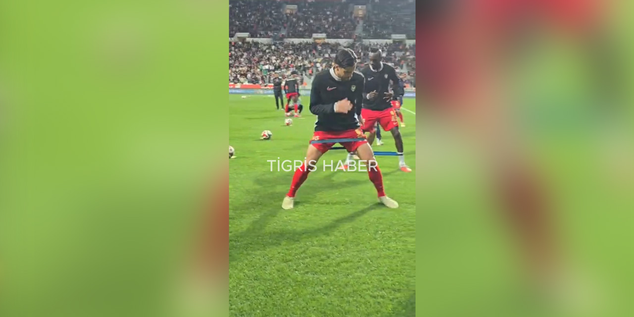 Amedspor-Ümraniyespor maçı öncesi Diyarbakır’da dev atmosfer