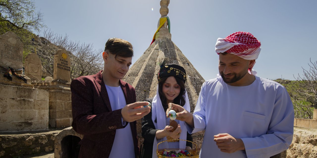 Çarşema Sor kutlamaları renkli görüntülere sahne oldu