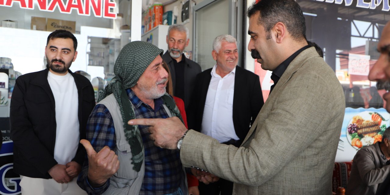 Diyarbakır’da Eş Başkan Hatun yurttaşların taleplerini dinledi
