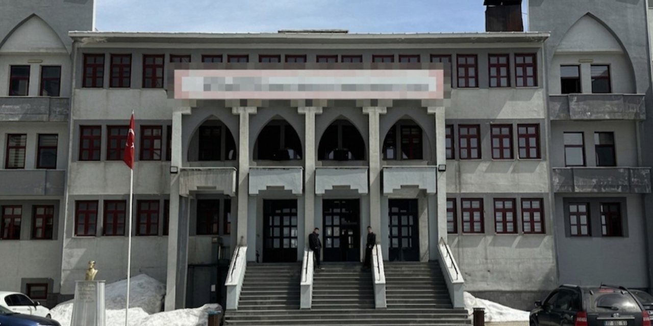 Yüksekova'da okulda hareketli anlar