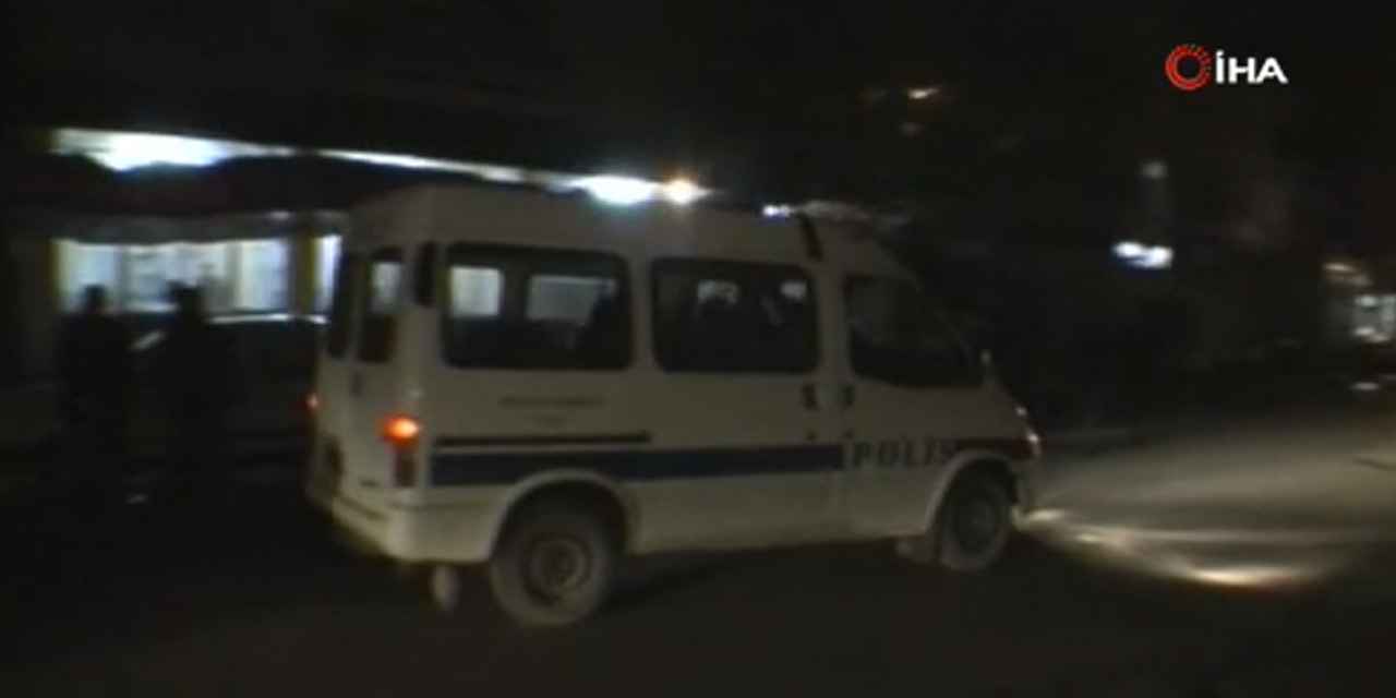 Saldırganın, Babası dolandırıcılık davasında yargılanmış