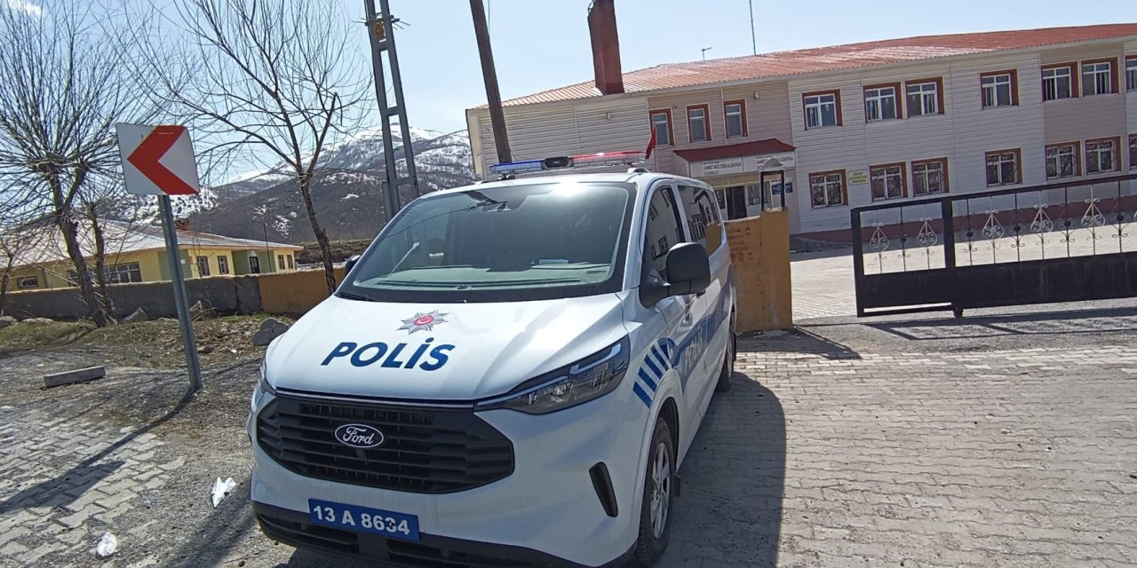 Tatvan’da okul önlerinde güvenlik önlemi