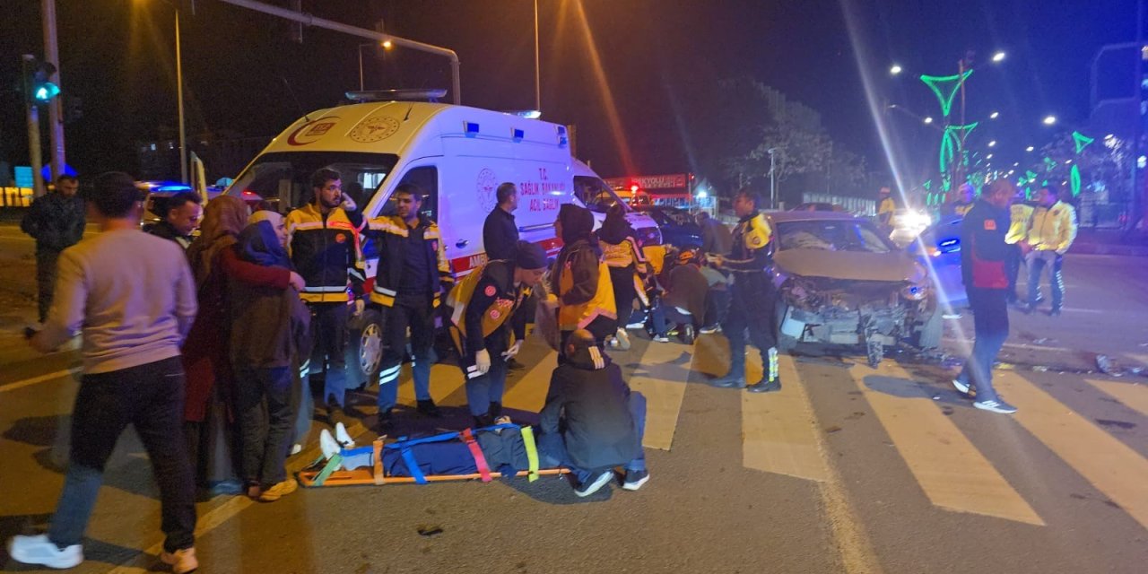 Bingöl’de trafik kazası: 5 yaralı