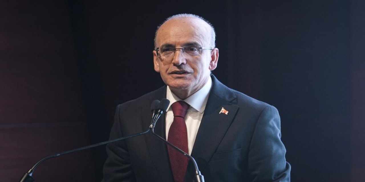 Bakan Şimşek: Türkiye risk azaltma ve üretim üssü olabilir