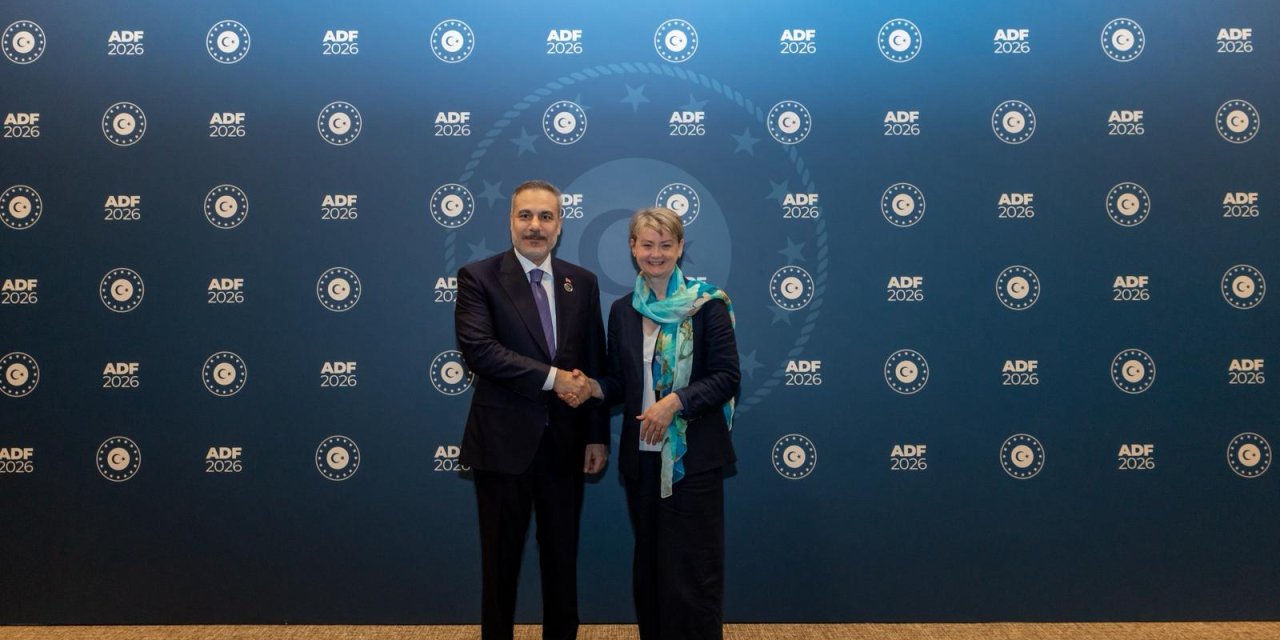 Bakan Fidan, Birleşik Krallık Dışişleri Bakanı Cooper ile bir araya geldi