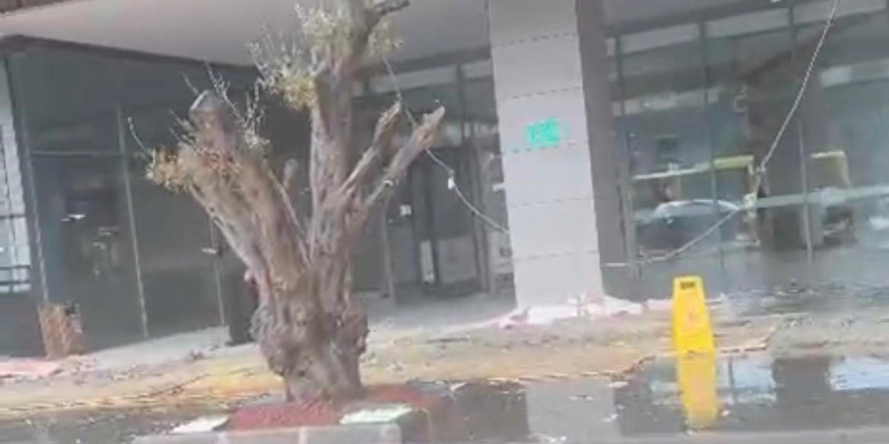 Batman’da yağış: Tavan çöktü