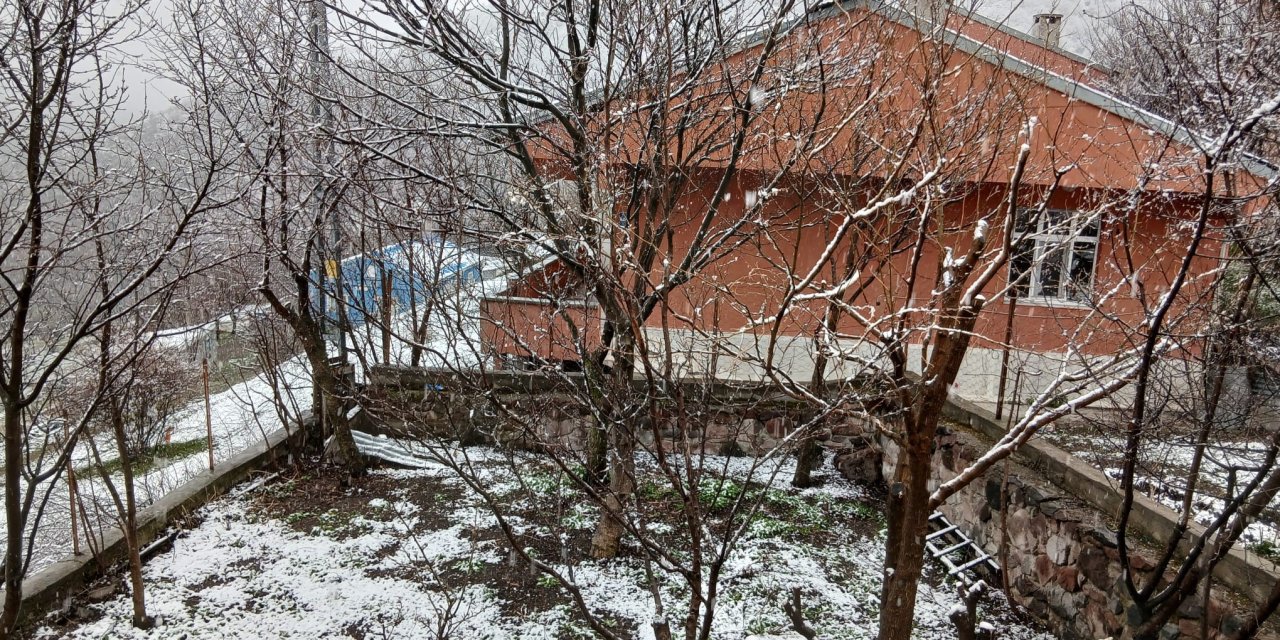 Ardahan karla kaplandı