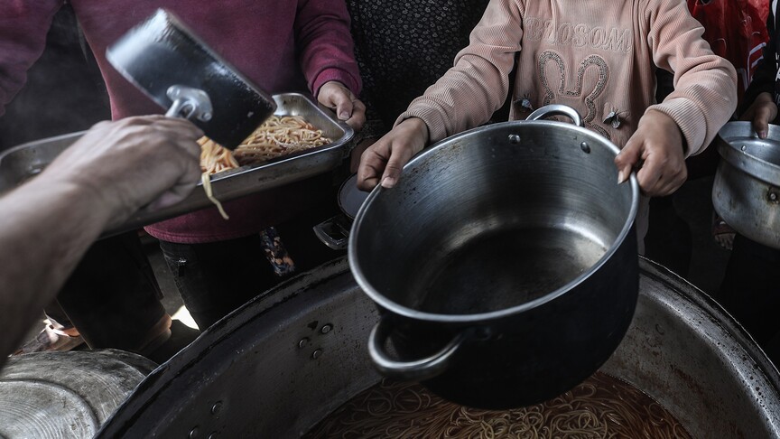 Yetersiz beslenme "alarm verici düzeyde yüksek"