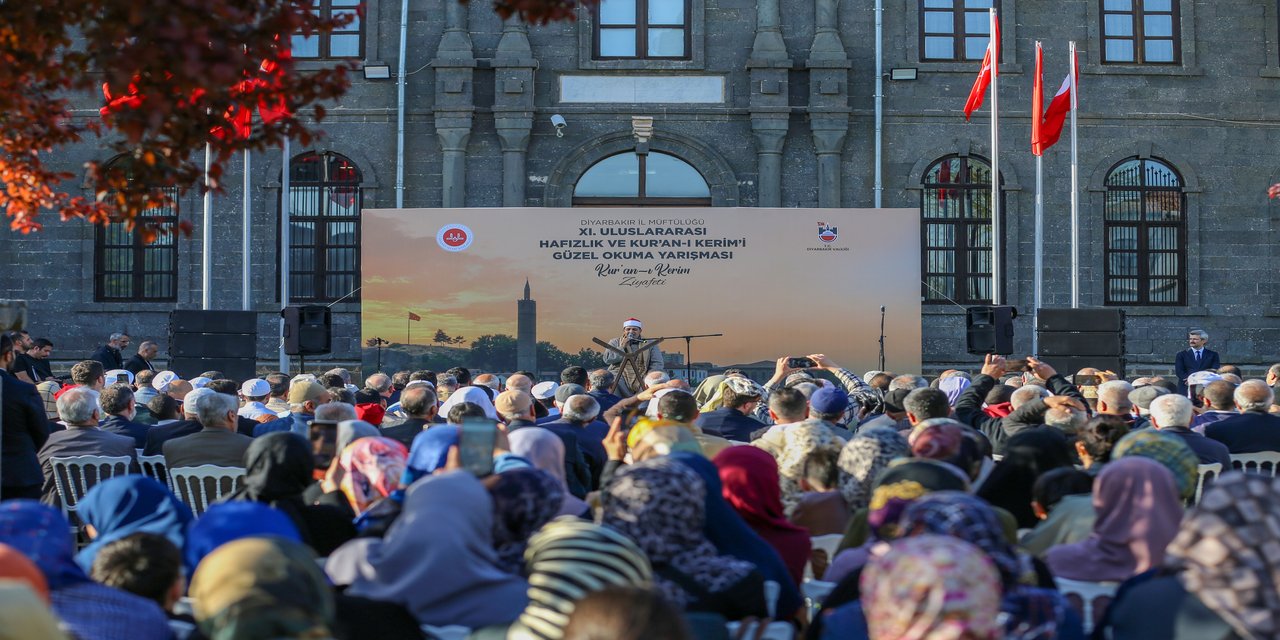 Diyarbakır'da 'Kur'an-ı Kerim Ziyafeti' gerçekleştirildi