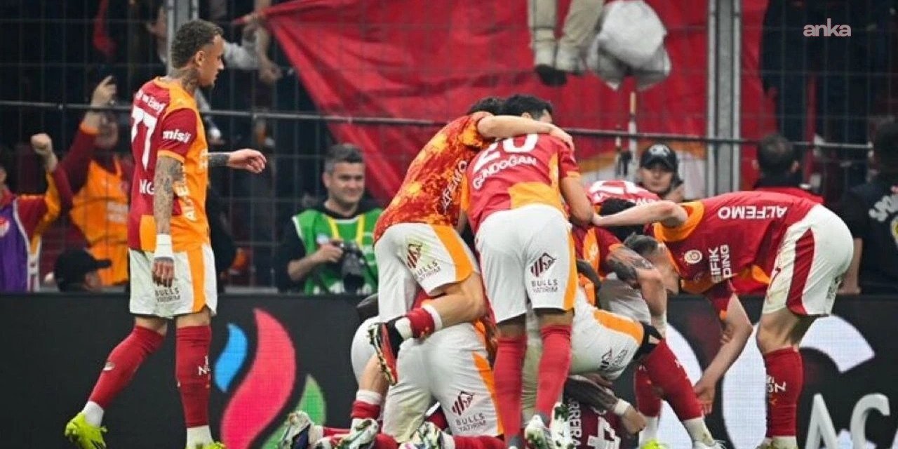 Derbi maçta Galatasaray Fenerbahçe’yi 3-0 mağlup etti
