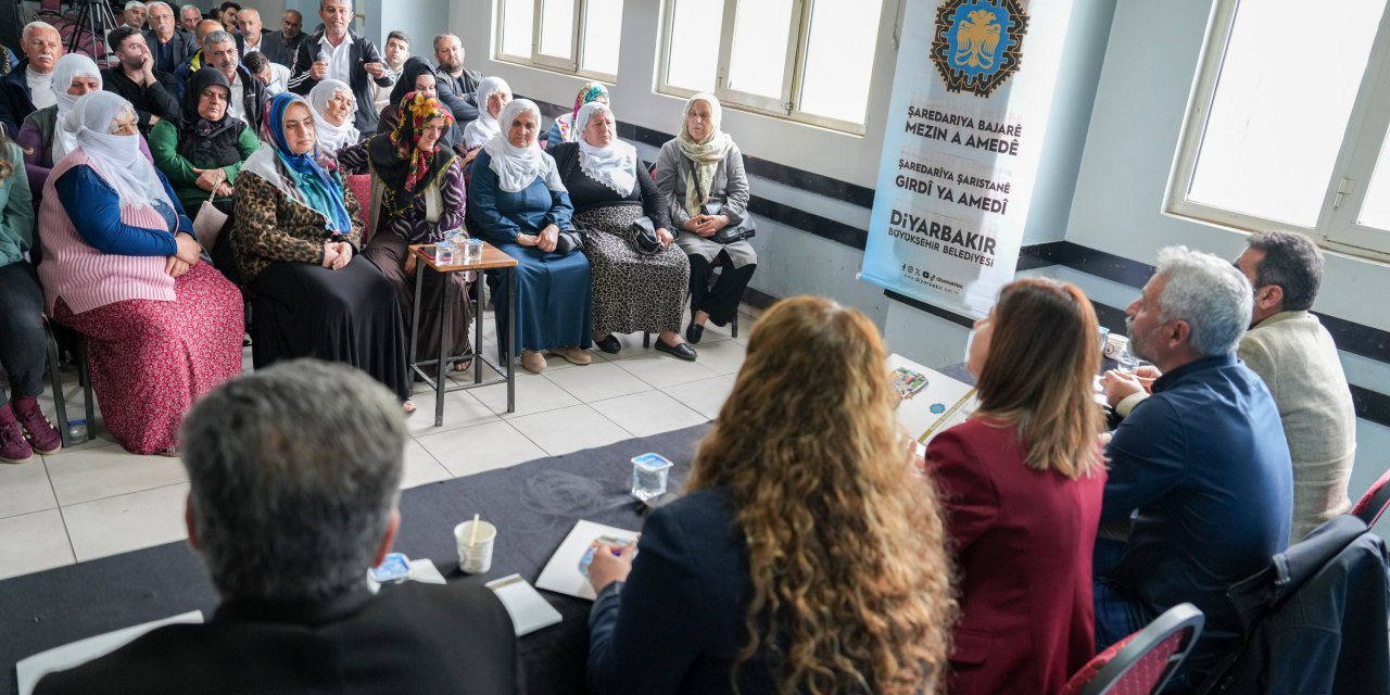 Diyarbakır’da Ferit Köşk’te halkla buluşma