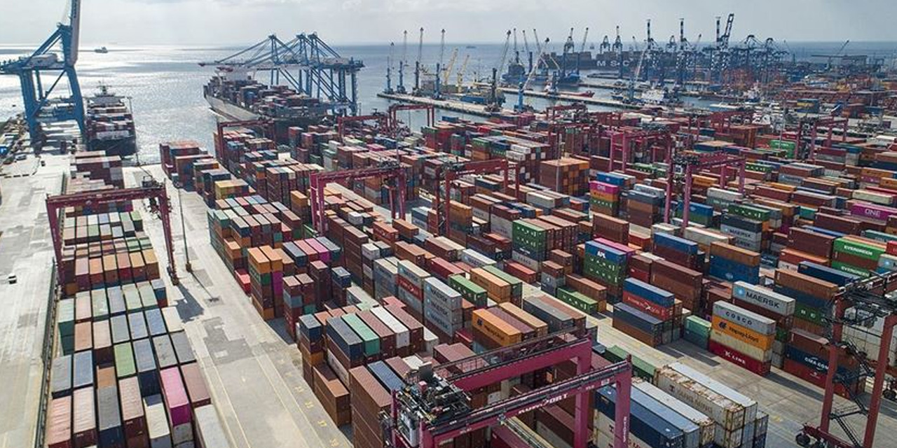 Dış ticaret açığı Mart ayında arttı