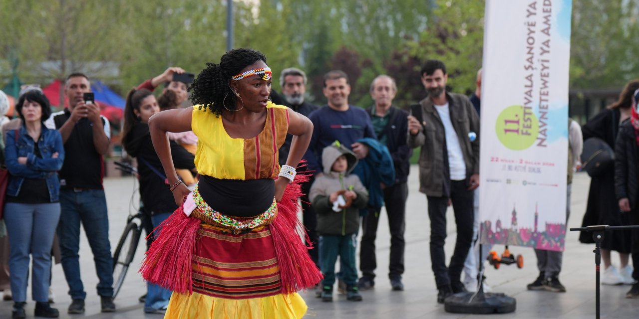 Diyarbakır’daki festivalde sahne sokaklara taşındı