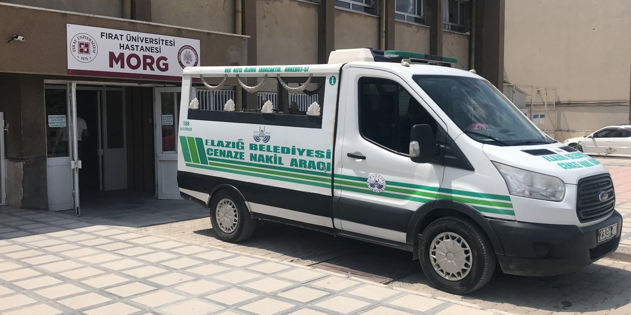 Elazığ’da bıçaklanan şahıs hayatını kaybetti