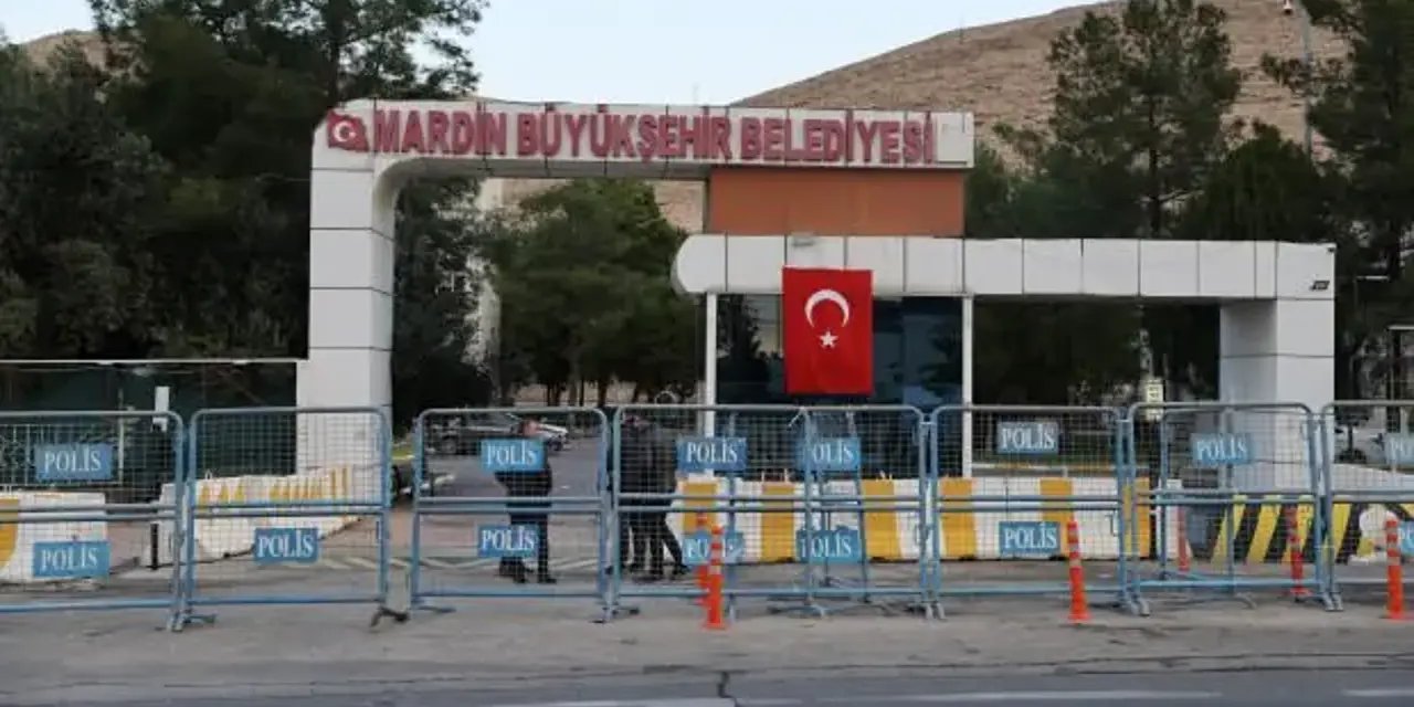 Ahmet Türk’ün yerine atanan kayyumun süresi uzatıldı