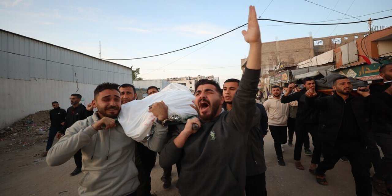 Gazze'de can kaybı 72 bin 608'e yükseldi