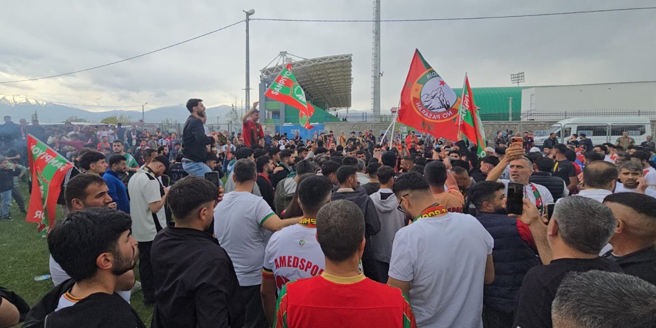 Iğdırspor-Amedspor maçı öncesi stat çevresinde yoğunluk arttı