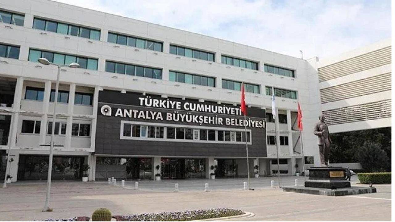 Antalya Büyükşehir Belediyesi’ne ANSET operasyonu: 27 şüpheli adliyeye sevk edildi